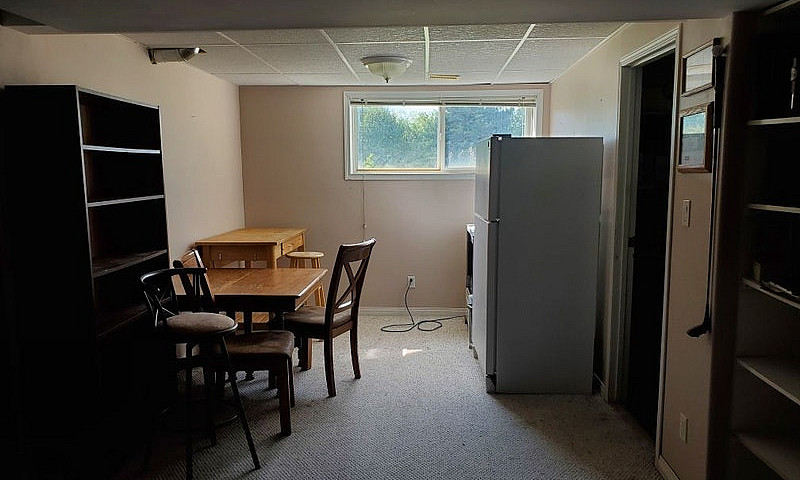 For Rent, Basement S...