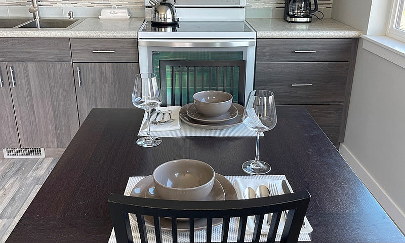 Fully Furnished 2 Be...