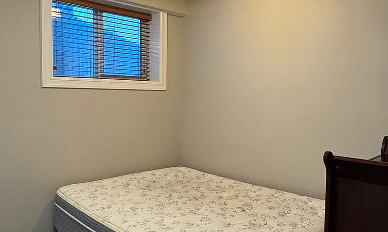 2 Bedroom Walkout Ba...