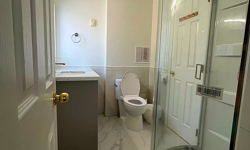 3 Beds 2 Baths House...