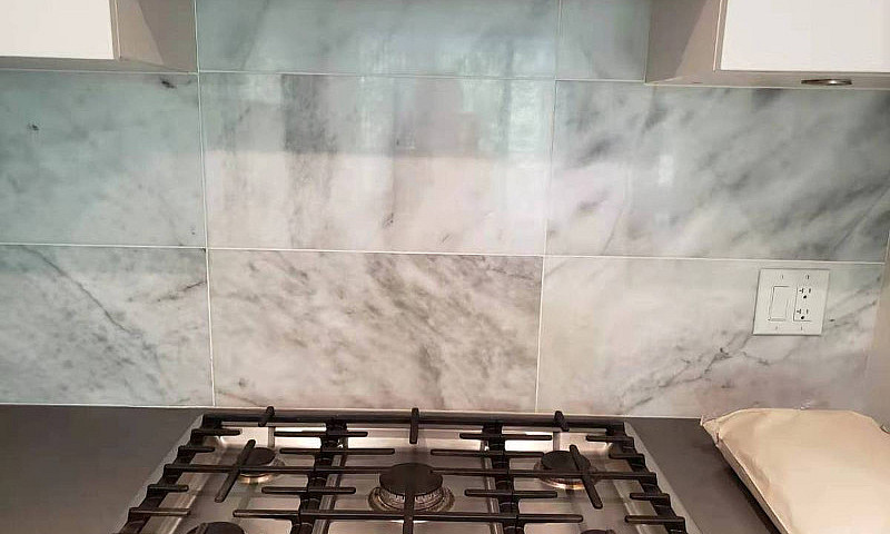 Large 2 Bedroom 2 Ba...
