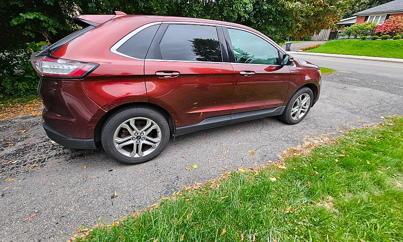 2015 Ford Edge Titan...