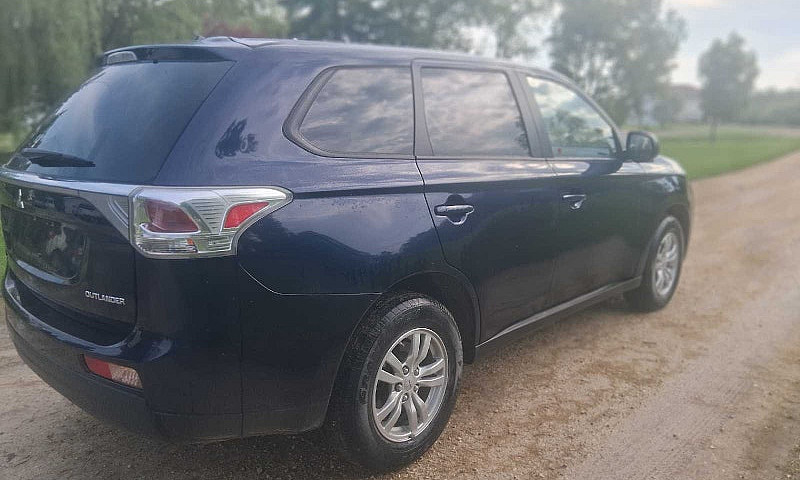 2014 Outlander Mitsu...