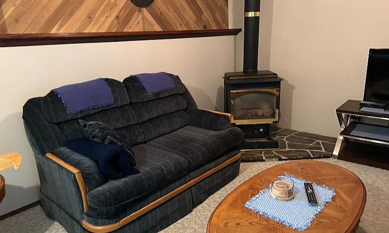 Fully Furnished 1Bed...