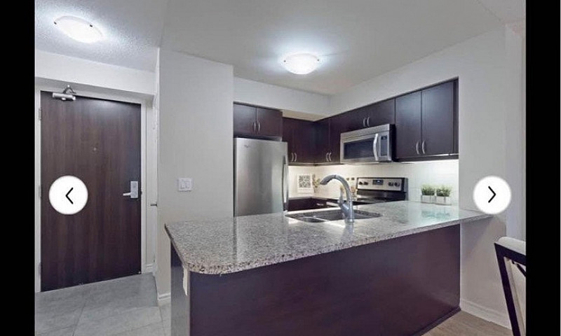 Bright 1 Bedroom + D...