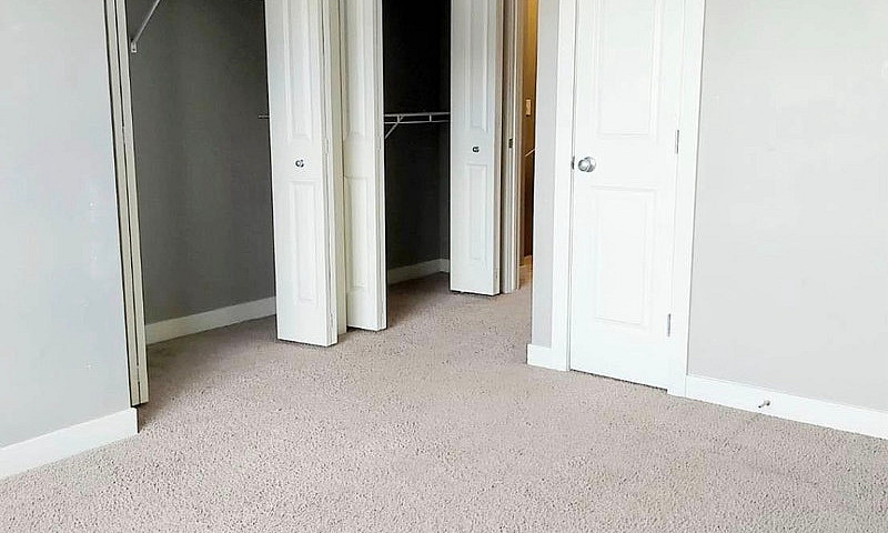 3 Beds 2.5 Baths - T...