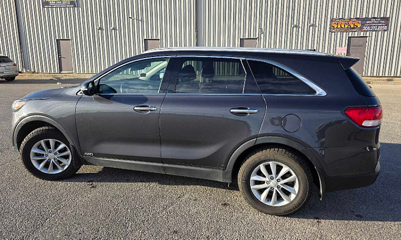 2018 Kia Sorento Awd...
