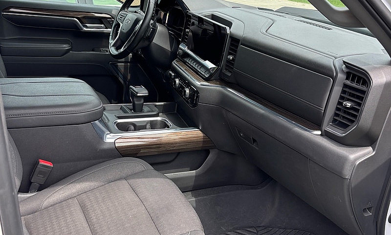 2024 Silverado Lt Z7...