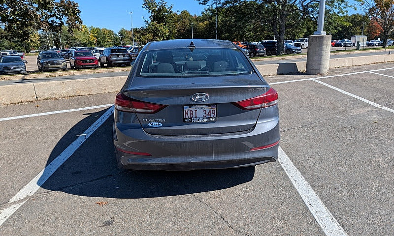 2017 Hyundai Elantra...