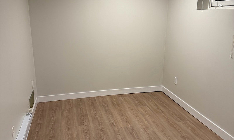2 Bedroom Basement S...