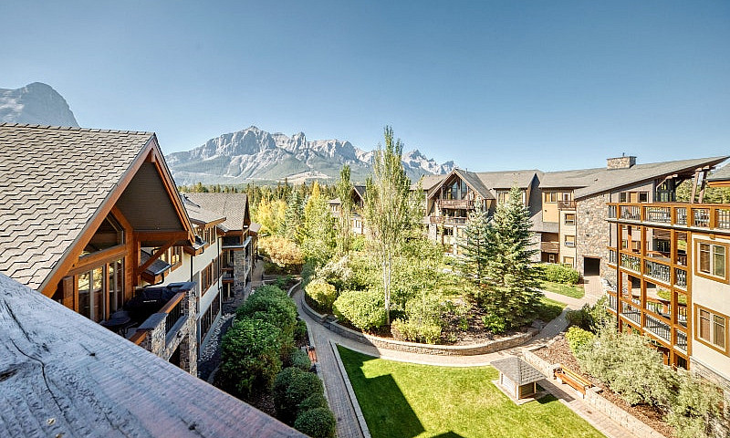 For Sale: 505 Spring...