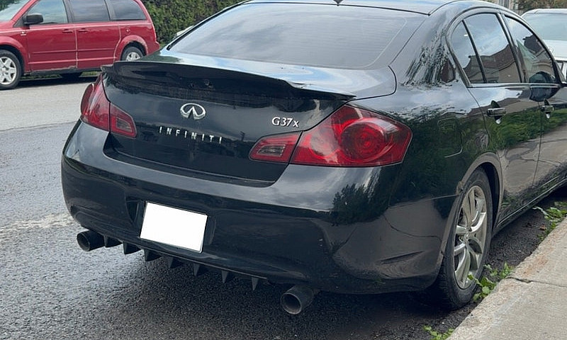 Infiniti G37X...
