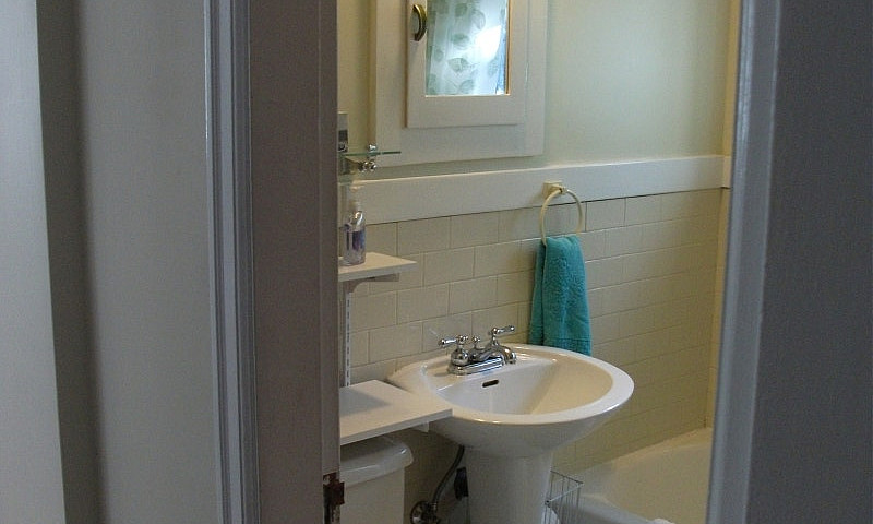 Lovely 2 Bed/1Bath N...