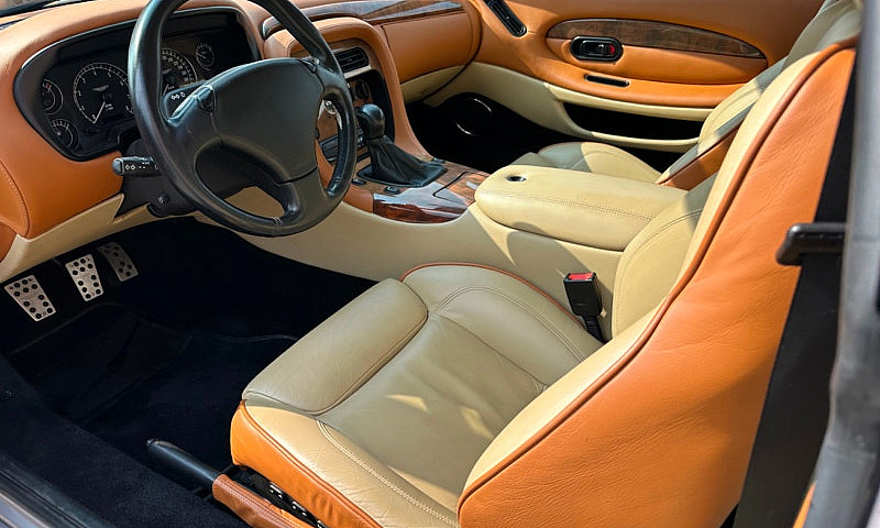 2001 Aston Martin Db...