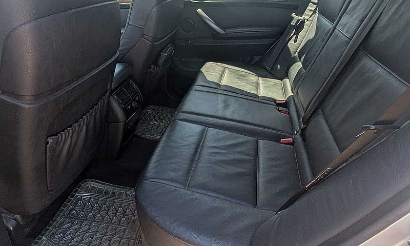 2004 Bmw X5 4.4...