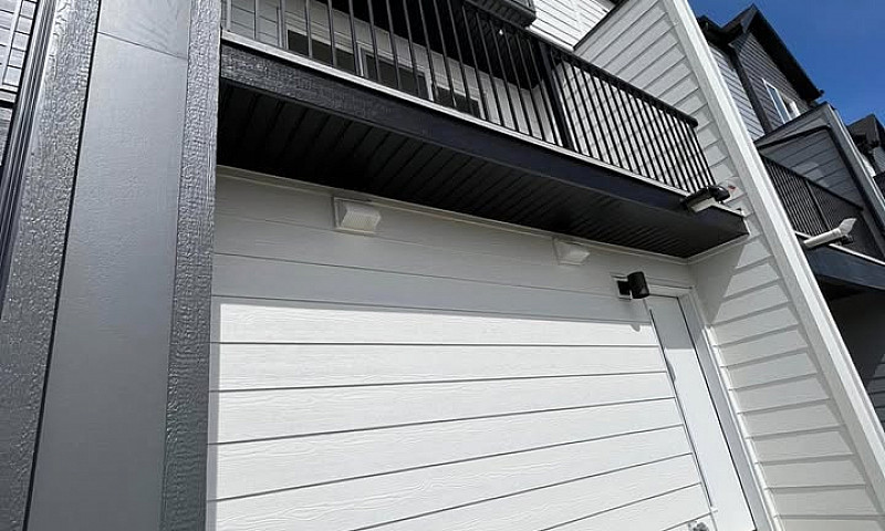 Townhouse 2Br 2.5 Ba...