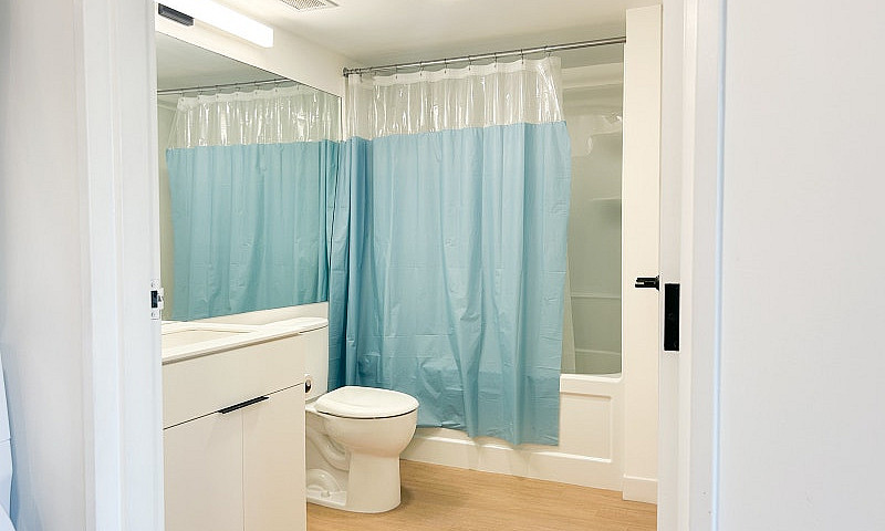 2 Bedroom Downtown A...
