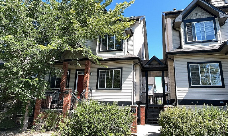 Spacious 1600+ Sq Ft...