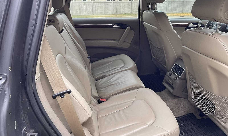 2007 Audi Q7...