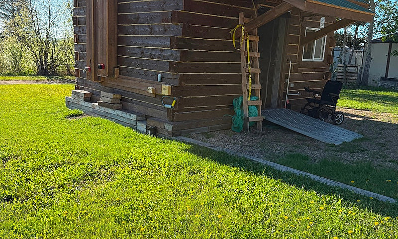 Tiny House Real Log ...