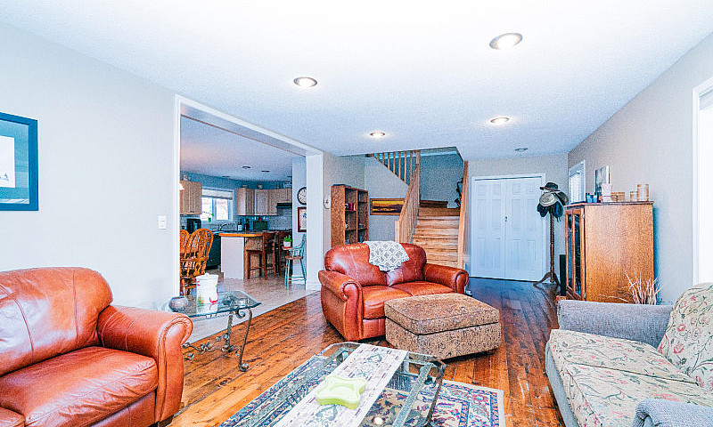 114 Skye Blue Loop, ...