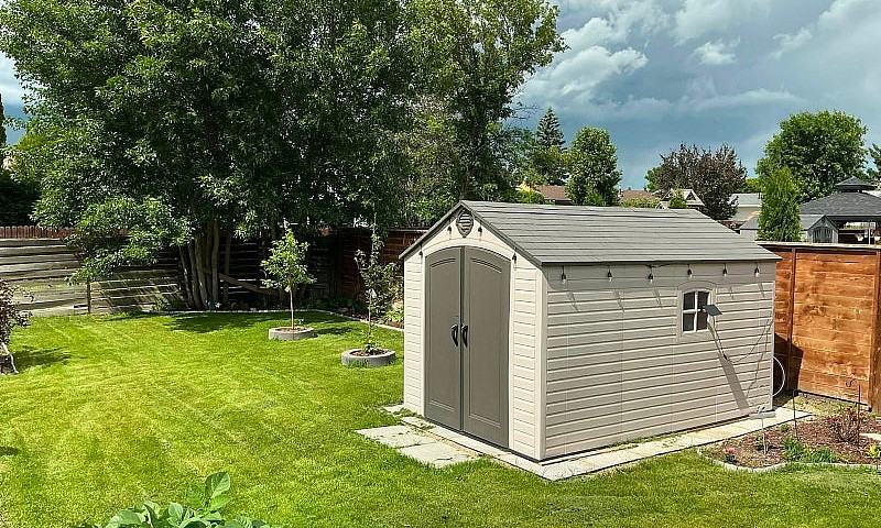 House For Sale In Bi...