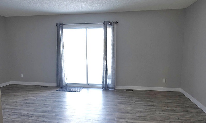 Sunny And Spacious H...