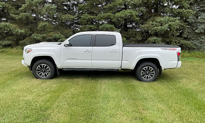 Toyota Tacoma ...