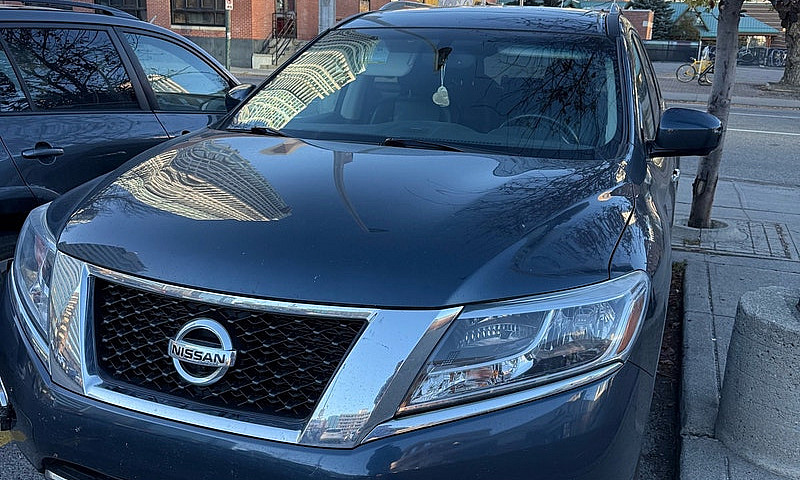 Nissan Pathfinder 20...