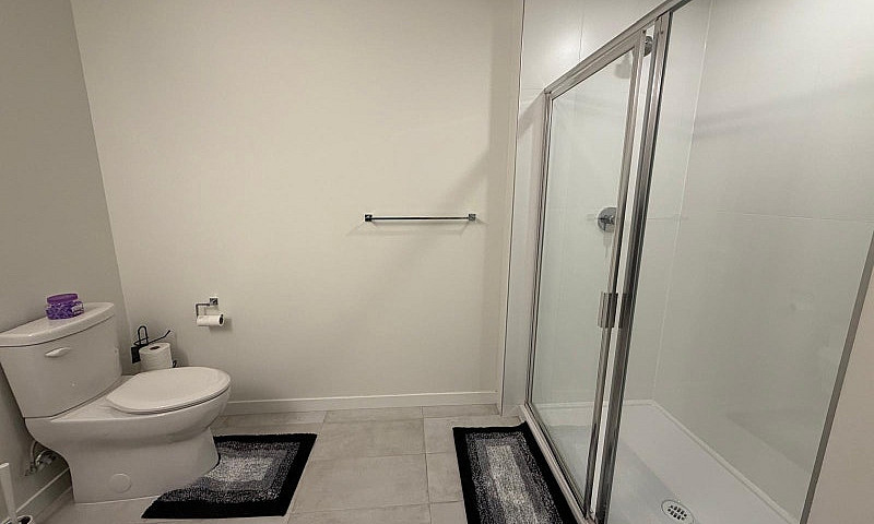 1 Bedroom & 1 Den Co...