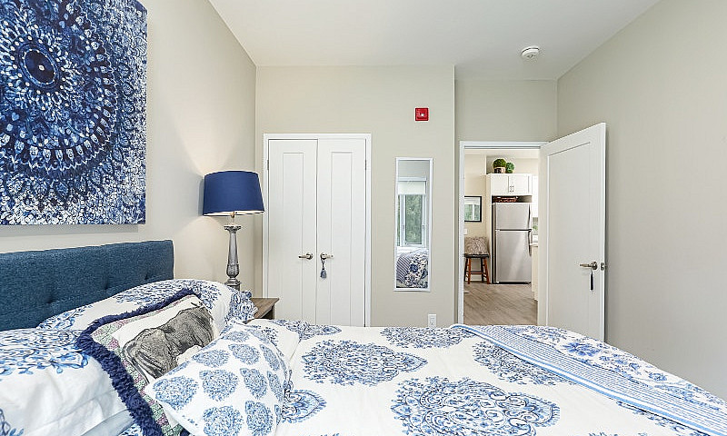 Luxury Apartment Hom...
