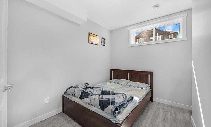 2 Bed 1 Bath Legal B...