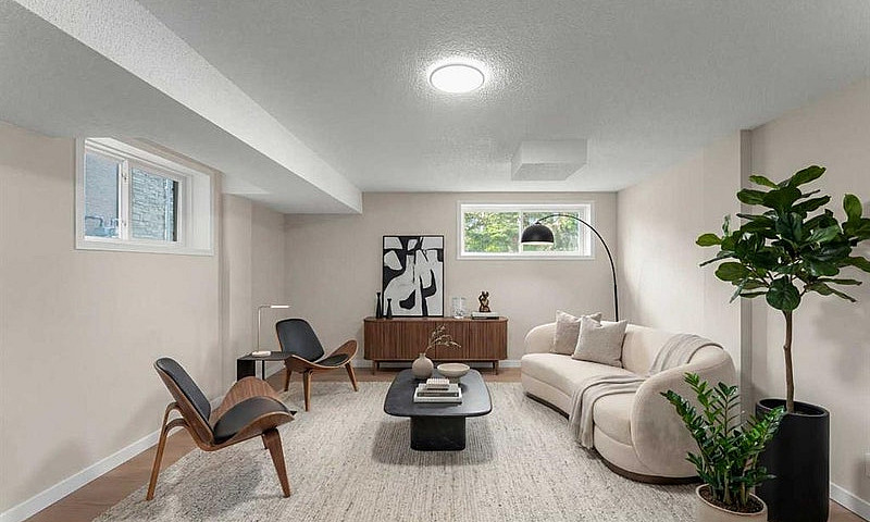 Detached Home With L...