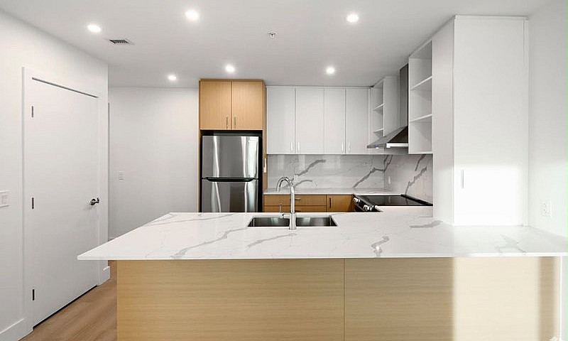 2 Bed 2 Bath Apartme...