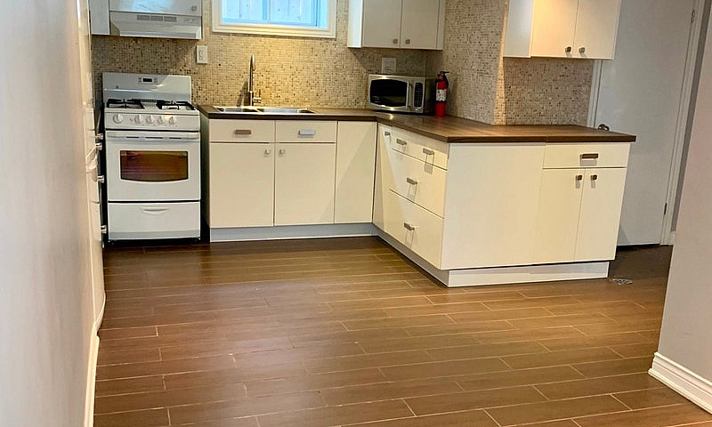 1 Bedroom For Rent I...