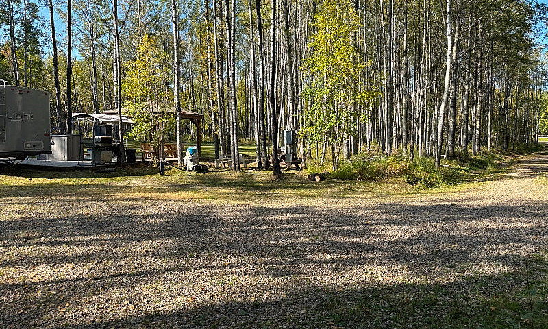 Beautiful 2 Acre Buc...