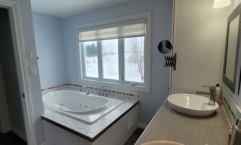 2 Bedroom Apartment ...