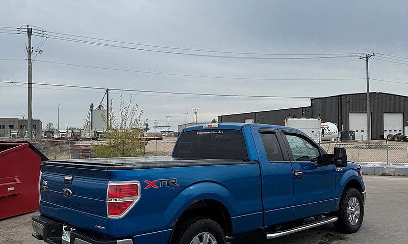 2011 Ford F150 4X4 5...