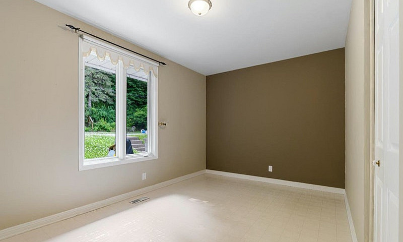 Stunning Country Hom...