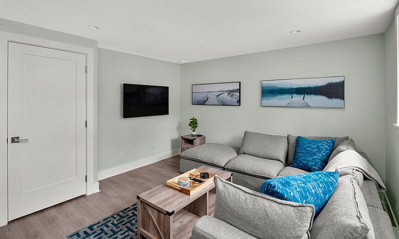 3Br Oak Bay Furnishe...