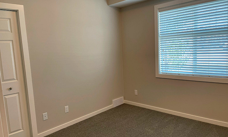 2 Bedroom, 2 Bathroo...