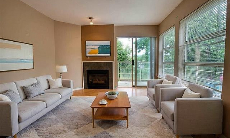 1 Bed + Den Maple Ri...