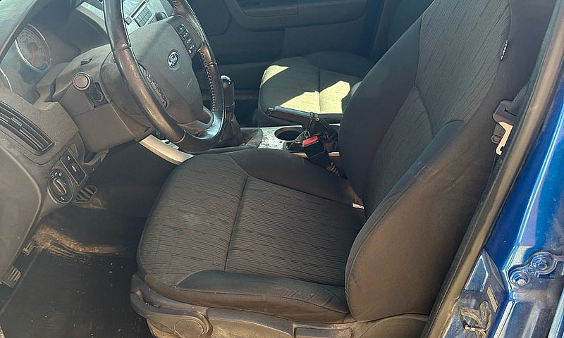 2010 Ford Focus...