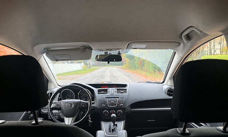 Mazda 5 2015 162,000...
