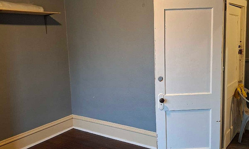 Large One Bedroom /F...