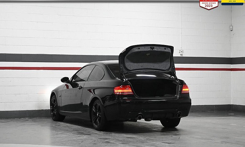 Bmw 335Xi 2009 Black...