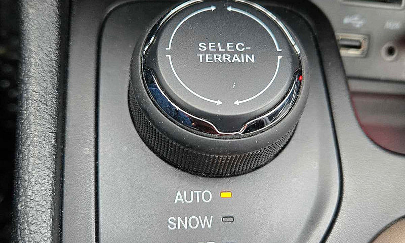 2015 Jeep Cherokee (...