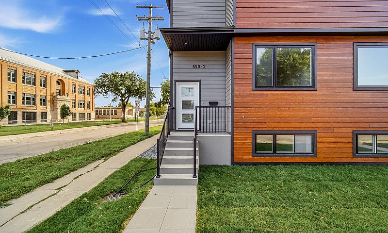 Brand New Townhouse ...