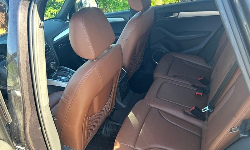 2011 Audi Q5...