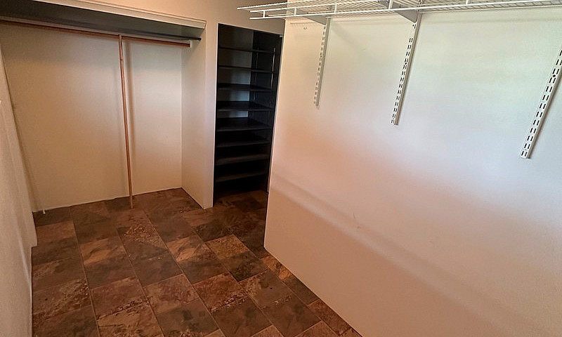 3 Bedroom Upstairs O...
